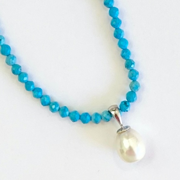 Turquoise Blue, 14k White Gold Pearl Pendant Necklace - Picture 3 of 4